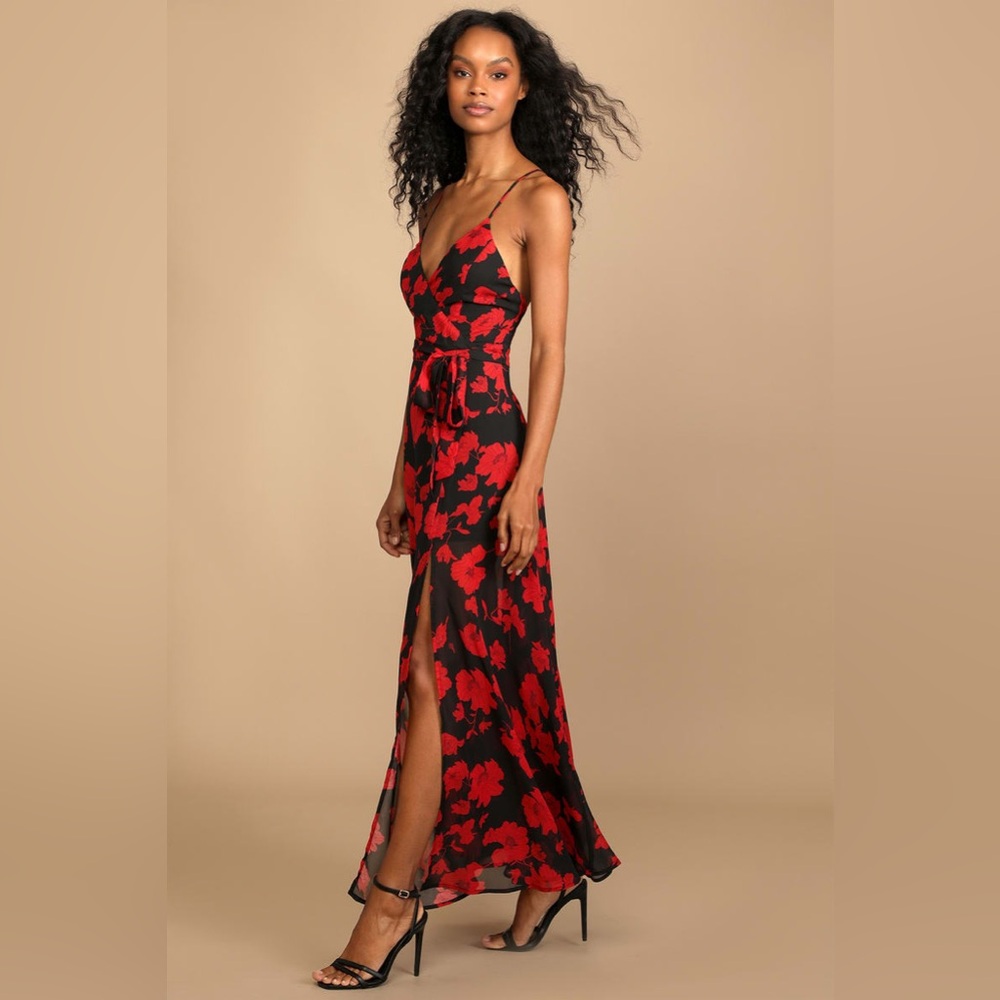 Lulu’s Best Occasion Black Floral Print Maxi Dress